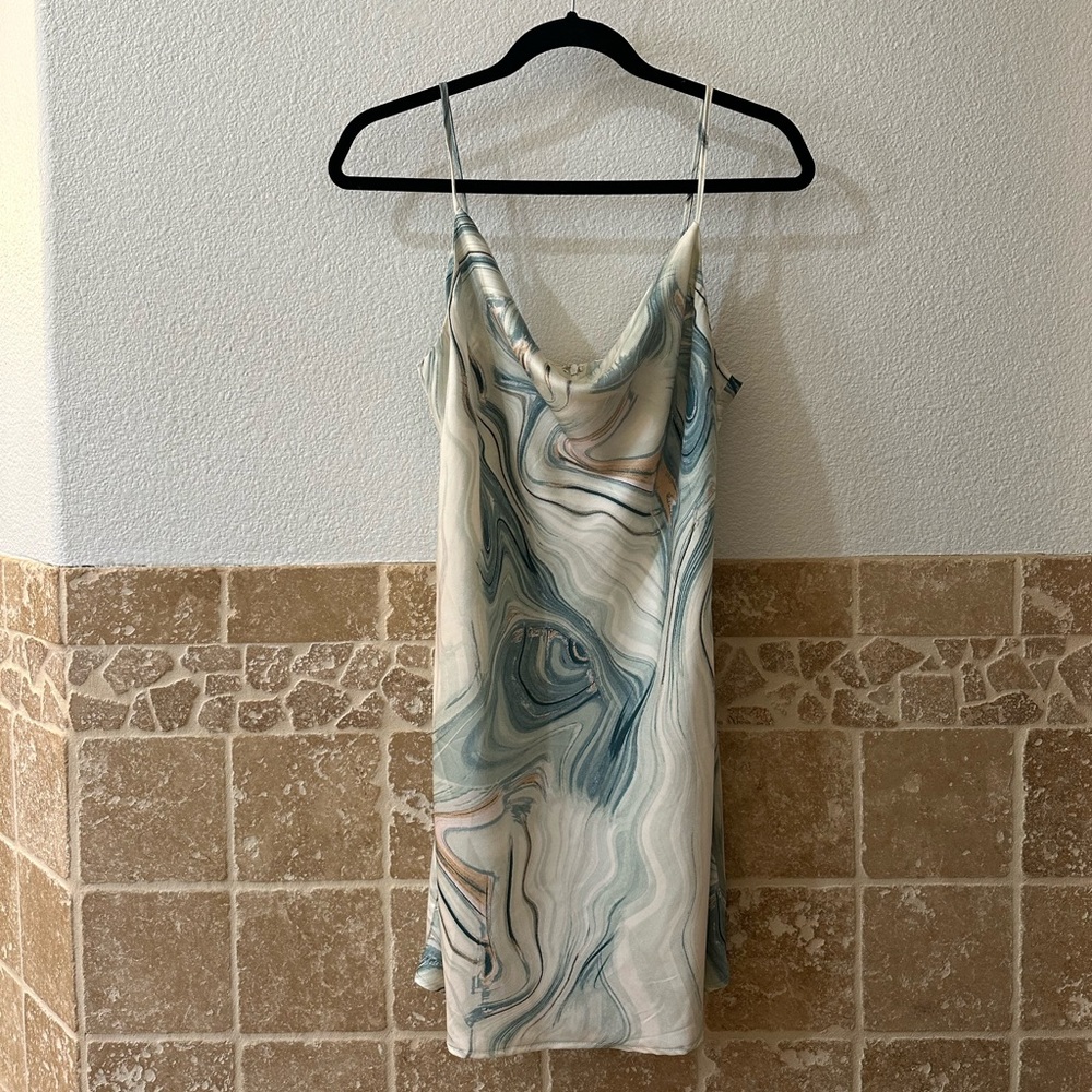Know One Cares Marble slip dress size M